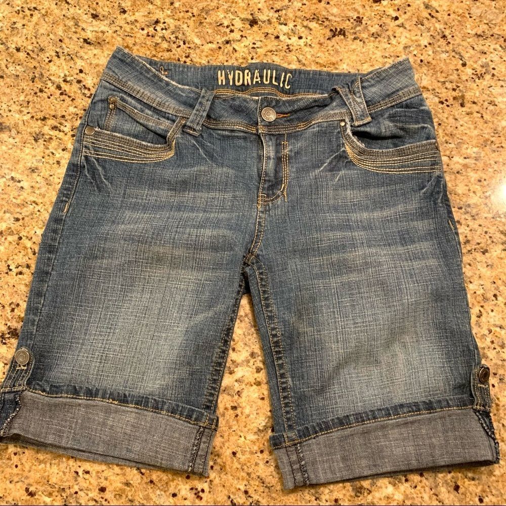 Hydraulic‎ Jean Shorts 9/10